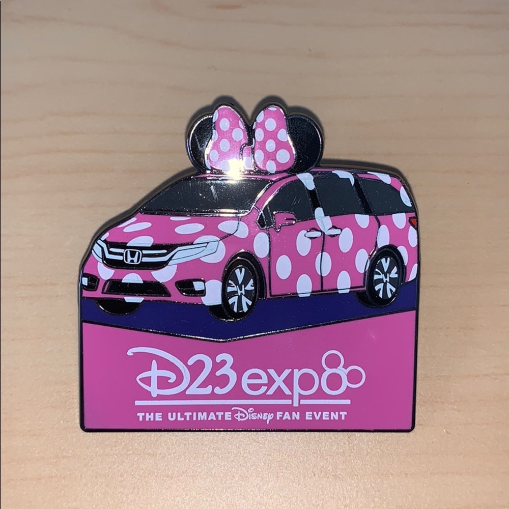 D23 2017 Exclusive Honda Minnie Van Disney Pin